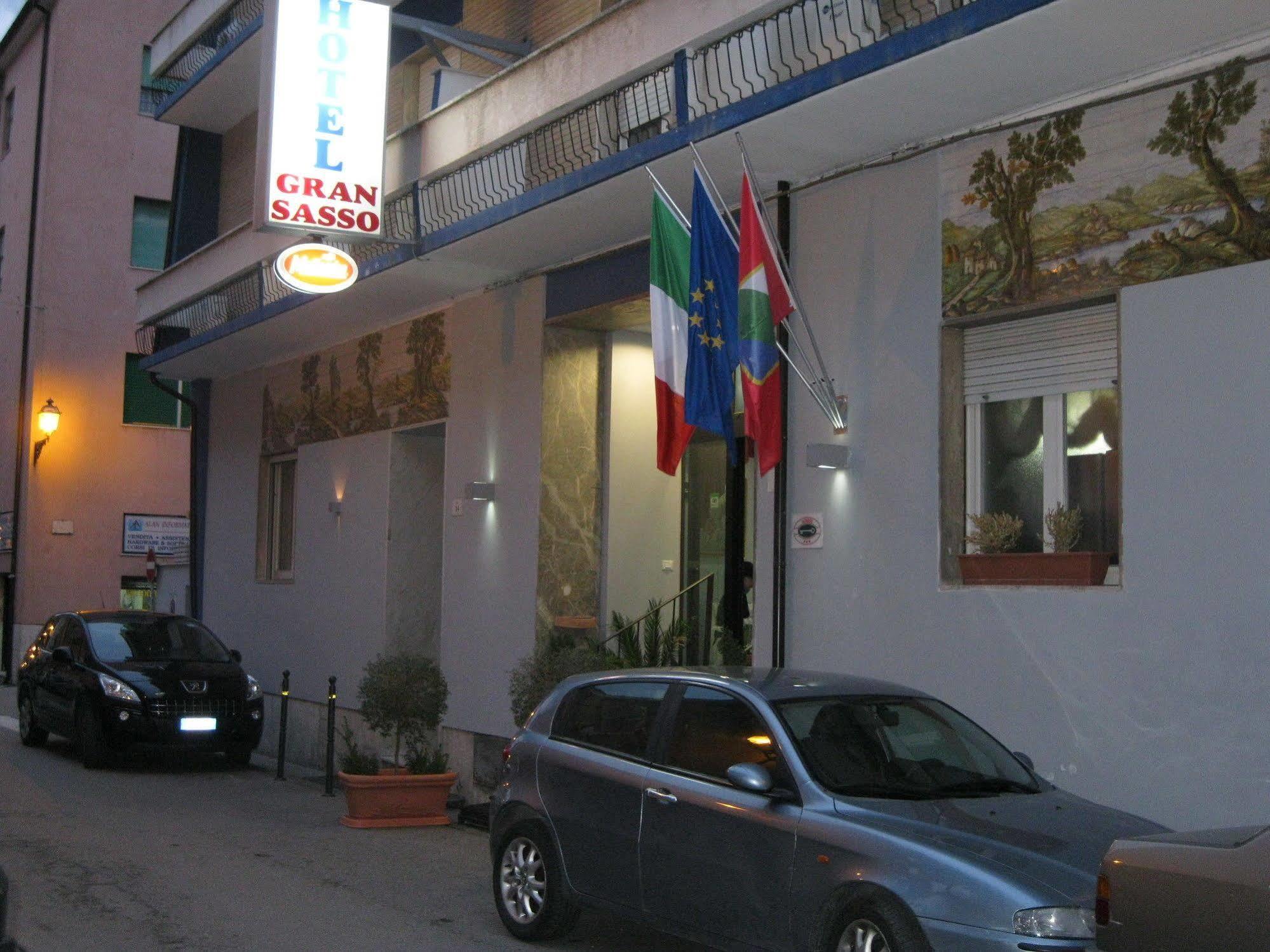 Hotel Gran Sasso & Spa Teramo Exteriér fotografie